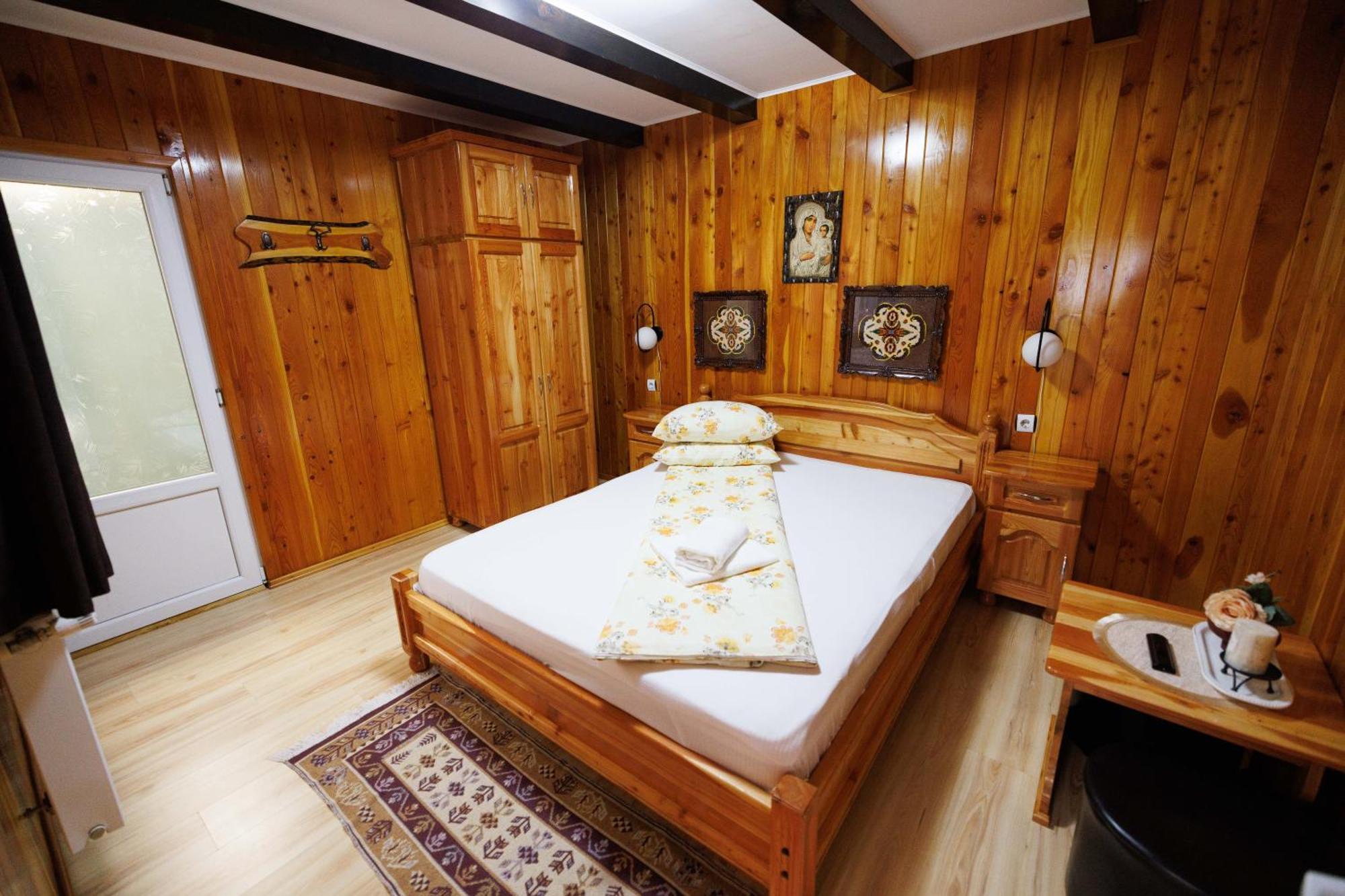 Vila Adr Petresti Εξωτερικό φωτογραφία