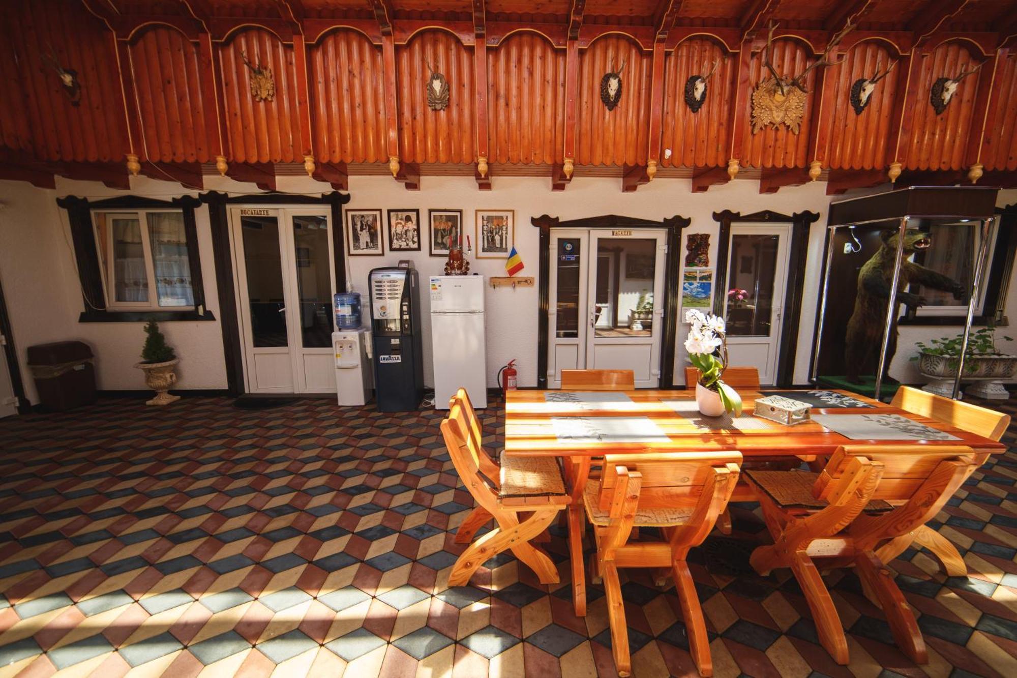 Vila Adr Petresti Εξωτερικό φωτογραφία