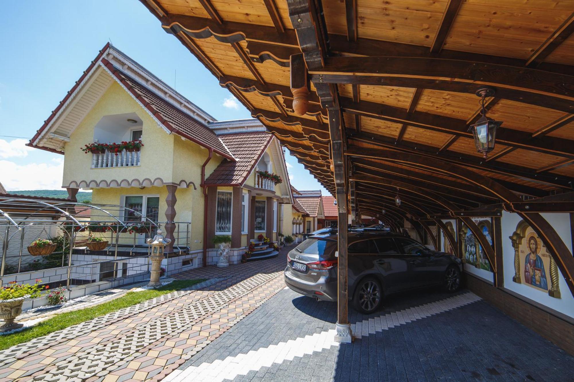 Vila Adr Petresti Εξωτερικό φωτογραφία